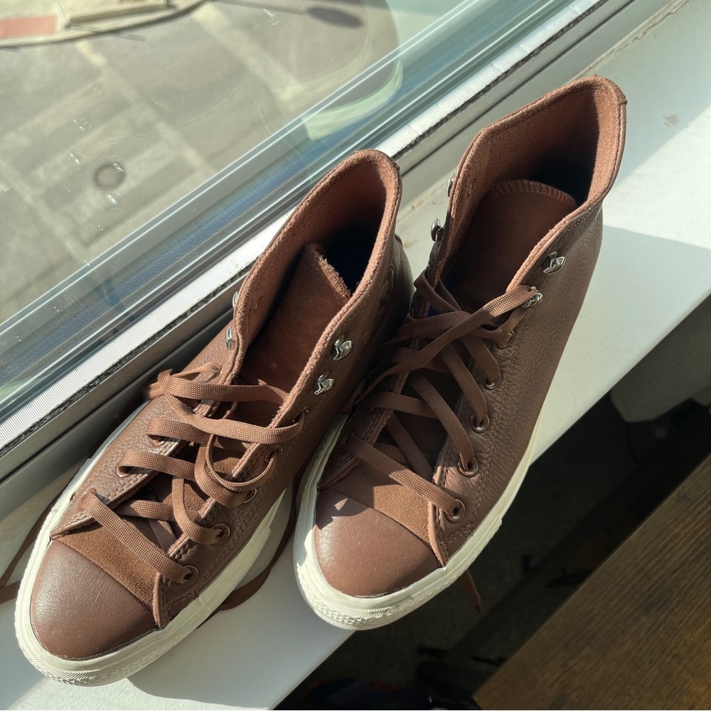 Converse Brown Suede high top Sneakers